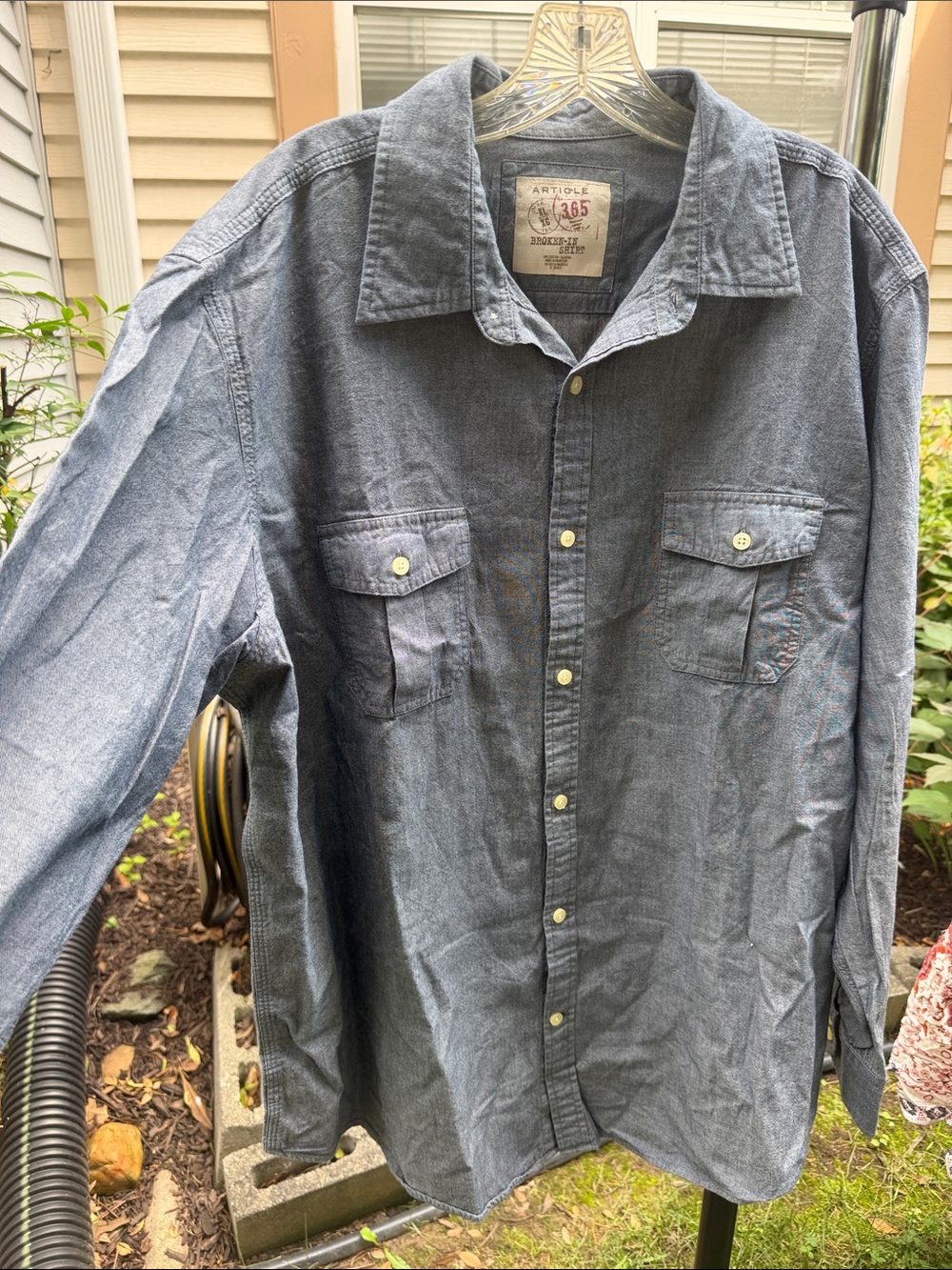 Button-Up Work Shirt in Washed Blue